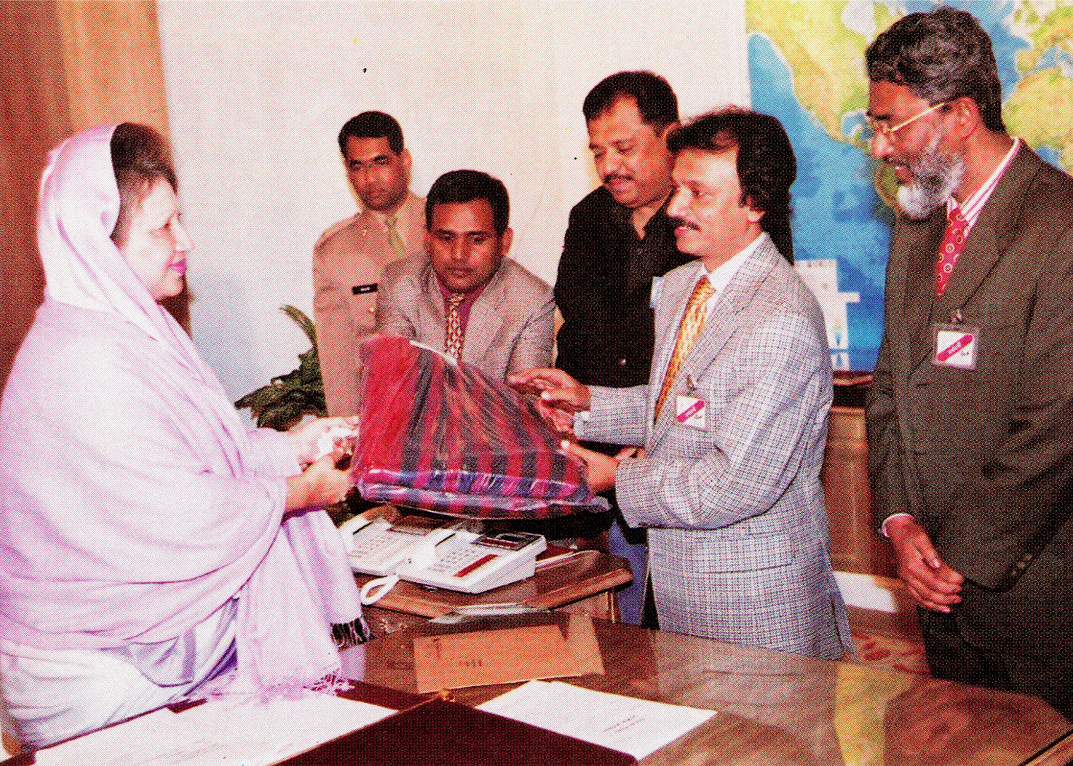 Blanket handover for Prime Minister's Relief Fund, 2002